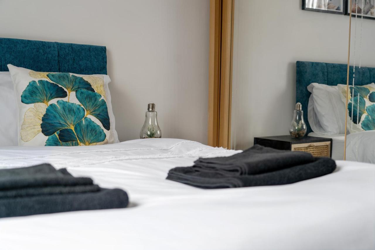 Exclusive Deals L Last-Minute Reserve L Townhouse With Sleeps 6 L Braunstone Town , Leicester L By Zen Nights Short Lets & Serviced Accommodations Esterno foto