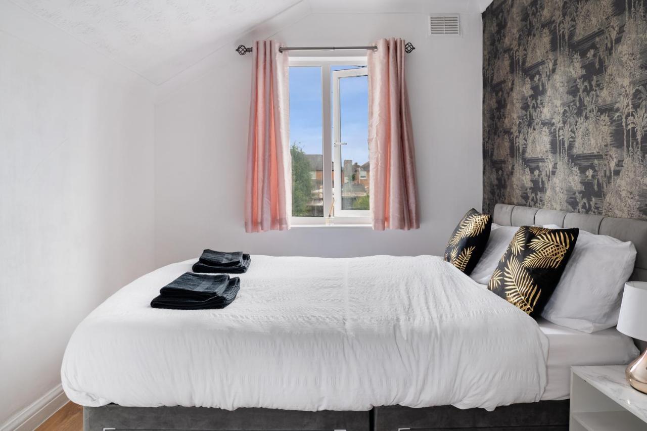 Exclusive Deals L Last-Minute Reserve L Townhouse With Sleeps 6 L Braunstone Town , Leicester L By Zen Nights Short Lets & Serviced Accommodations Esterno foto