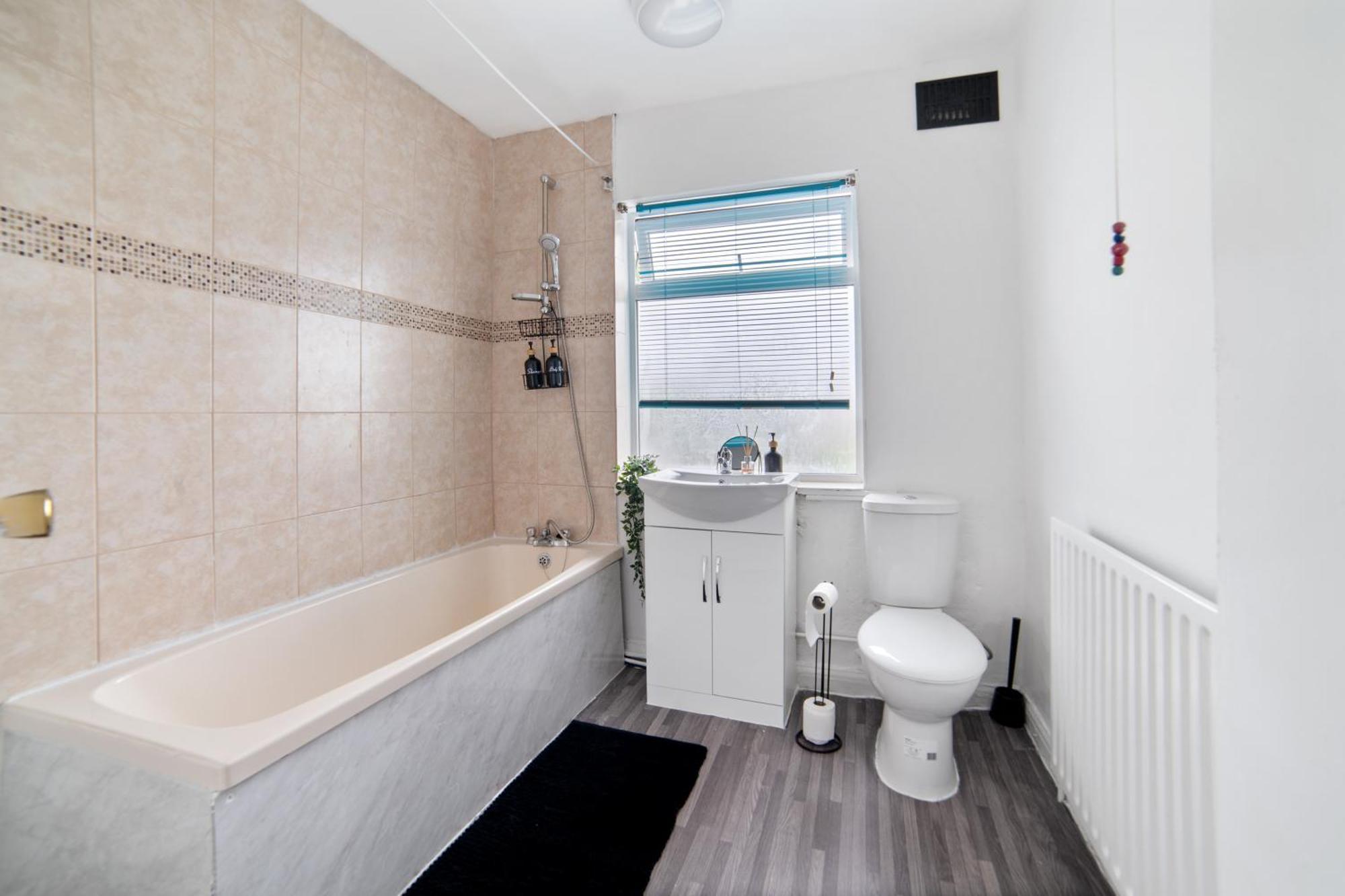 Exclusive Deals L Last-Minute Reserve L Townhouse With Sleeps 6 L Braunstone Town , Leicester L By Zen Nights Short Lets & Serviced Accommodations Esterno foto